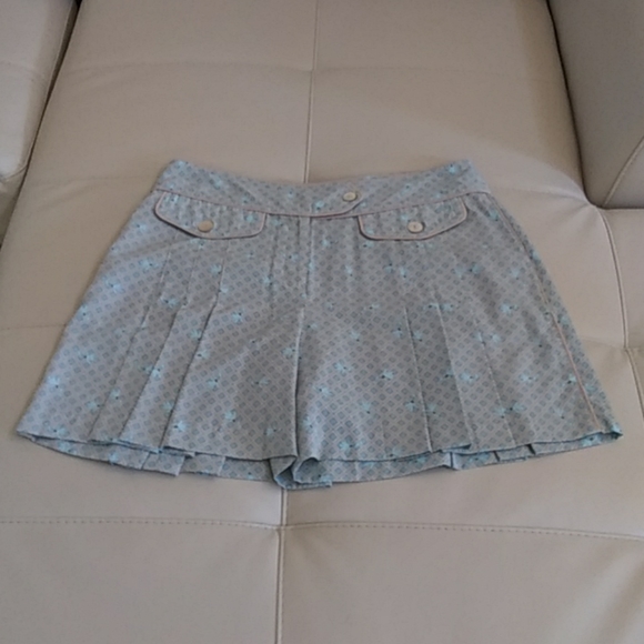 Izod Skort. - Picture 2 of 8